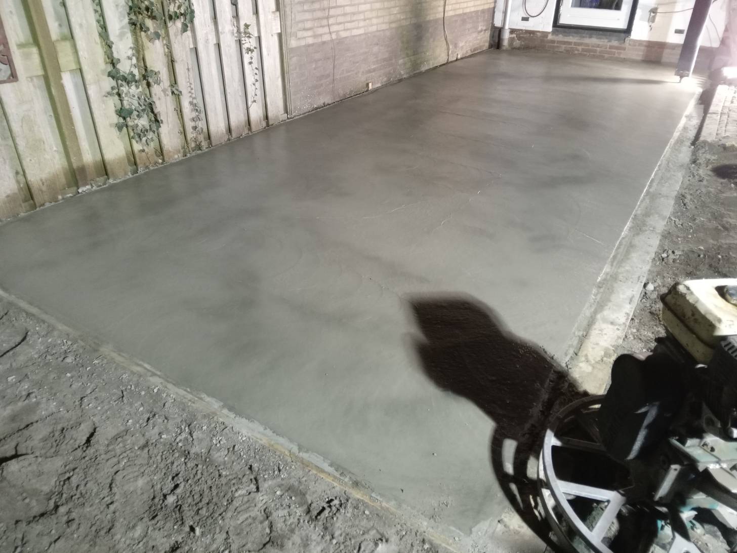 Betonvloer in aanbouw bij de Werkverzetter BV