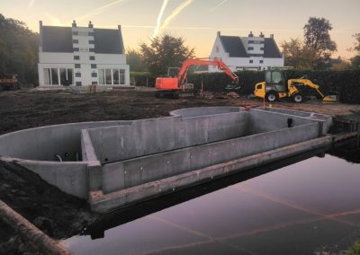 Betonwerk voor een zwemvijver
