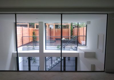 Houtbouw in kleine tuin